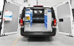 01a_Mercedes Vito L2H1 für die Wartung von Abfallbehandlungsanlagen