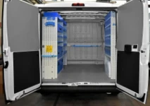 01_An beiden Wänden eingerichteter Jumper L1H1 für Elektriker