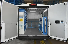 01_Der Fiat Ducato eines Anlagenelektrikers mit Einrichtung des Systems Syncro Ultra