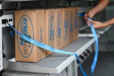 01_Detail des Klappregals mit Ladung und Spanngurten