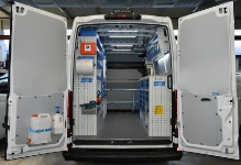 01_Einrichtung eines Iveco Daily als mobiles Labor für chemisch-physikalische Analysen