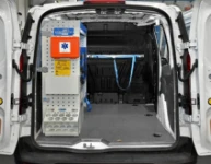 01_Einrichtung im Ford Connect mit Möbeln und Zubehör des Systems Syncro Ultra 