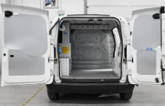 01_Fiat Fiorino 2007 mit Syncro Fahrzeugeinrichtung für ein Reinigungsunternehmen
