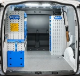 01_Für den Baugeräte-Service in Neapel eingerichteter VW Caddy