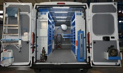 01_Mobile Werkstatt im Opel Movano 2022 mit Zubehör für die Ladungssicherung von Syncro