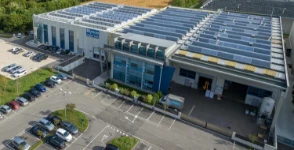 01_Solarmodule auf dem Dach von Francom in Cassola (Vi) 