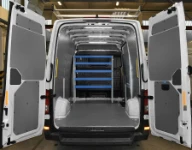 01_Volkswagen Crafter mit Einrichtung für die Anlagenwartung