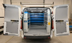 01_Von Syncro System für einen Elektriker ausgestatteter Custom L2H1