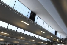 02_ Dachfenster im Werk von Francom zur optimalen Nutzung des Tageslichts 