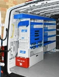 02_Crafter mit Metallschubladen, Kofferauszügen und verschiedenem Zubehör