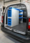 02_Linke Wand des Doblò mit langen Schubladen für Nutzfahrzeuge