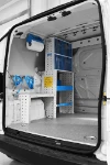 02_Linke Wand des Fiat Fiorino mit Ablage, Bodenfach, Regalwanne und herausnehmbaren Kunststoffbehältern von Syncro