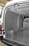 02_Master mit doppelter Bodenplatte aus Holz und Riffelaluminium 