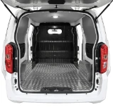 03_Laderaum des BYD ETP3 mit Boden- und Wandverkleidungen von Syncro System