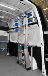 03_Rechte Wand im Renault Trafic mit Leiterhalterung
