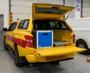 03_Schublade und Lastenauszug in dem von Syncro System ausgestatteten Pick-up