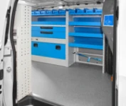 04_Kofferfixierung, Regalwannen und Schubladen von Syncro System im Mercedes Vito