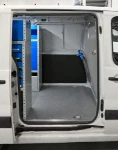 04_Laderaumtrennwand des Scudo mit Syncroblock und Ladungssicherungssystem von Syncro