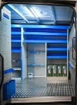 04_Laderaumtrennwand des Sprinter mit Ladungssicherungssystemen