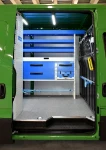 04_Ladungssicherungssysteme an der Laderaumtrennwand des von Syncro System eingerichteten Iveco Daily