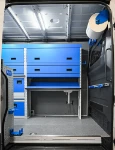04_Mercedes Sprinter mit automatischer Kofferfixierung und Hilfsmittel zur Ladungssicherung