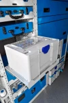 04_Syncro Kofferauszug aus Metall mit Koffer Systainer3 mit durchsichtigem Ausschnitt im Deckel