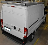 06_Dachträgersystem mit Ultrasilent-Profil auf dem Ducato 