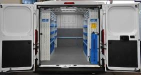 10_Fiat Ducato mit Syncro Ultra Einrichtungen auf beiden Seiten