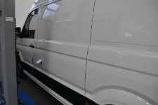 14_Steckdose zum Aufladen der zusätzlichen Akkus der mobilen Werkstatt im Crafter