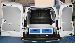 Ausbau des Mercedes Citan mit Unterflur-Schubladenschränken