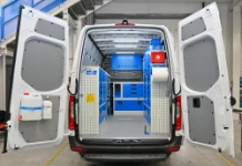 Ausgebauter Mercedes Sprinter, Blick durch die Hecktür