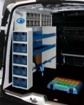 Behälter für die Ausrüstung des Antennentechnikers im Laderaum des Connect