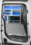 Bodenplatte aus Multiplex mit Marmor-Dekor, Kabelhalter und Regal für den Doblo
