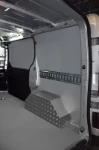 Bodenplatte und Laderaumverkleidung aus Aluminium für den Nissan NV300