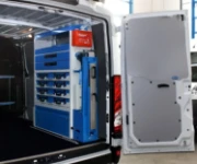 Daily mit Einrichtungen und Zubehör für Elektriker