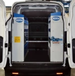 Detailansicht des Laderaums im Combo für den Service an Verkaufsautomaten