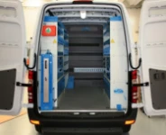 Vista d'insieme dell'allestimento Syncro Ultra nel vano di carico del NV250