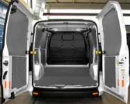 Rivestimento interno con pianale e pannellatura per Berlingo Citroen