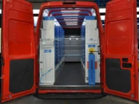 Foto einer mobilen Werkstatt im Iveco Daily