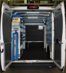 Für thermische Solaranlagen eingerichteter Kleintransporter