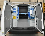 Innenausbau, Verkleidung und Dachträger für den VW Caddy