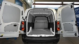 Innenverkleidung mit Bodenplatte und Verkleidung für den Citroen Berlingo
