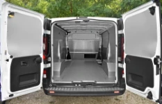Innenverkleidung mit Bodenplatte und Verkleidung für den Fiat Talento