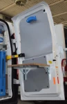 Klapptisch an der Hecktür des Custom