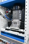 Kleiner Generator auf einem eingerichteten Anhänger