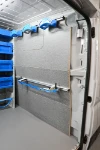 Laderaumtrennwand mit Zubehör im Movano L2H1 für Wartungsarbeiten
