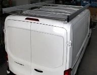 Lastenträger eines Kleintransporters für die Wartung und Installation von Heimnetzwerken