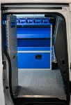 Mercedes Citan ausgebaut mit Regalen und Verkleidungen