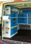 Lato sinistro Opel Movano con pianale, pannellatura, copriruota, ganci e rotaia per cinghie