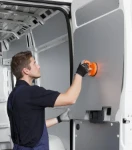 Montage der Laderaumverkleidung im Ducato